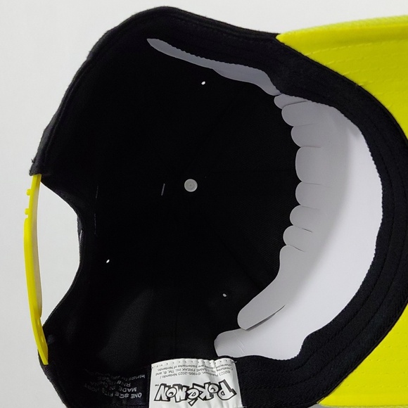 POKEMON Pikachu Black and Yellow Bioworld Series Elite Flex Cap - Picture 7 of 7